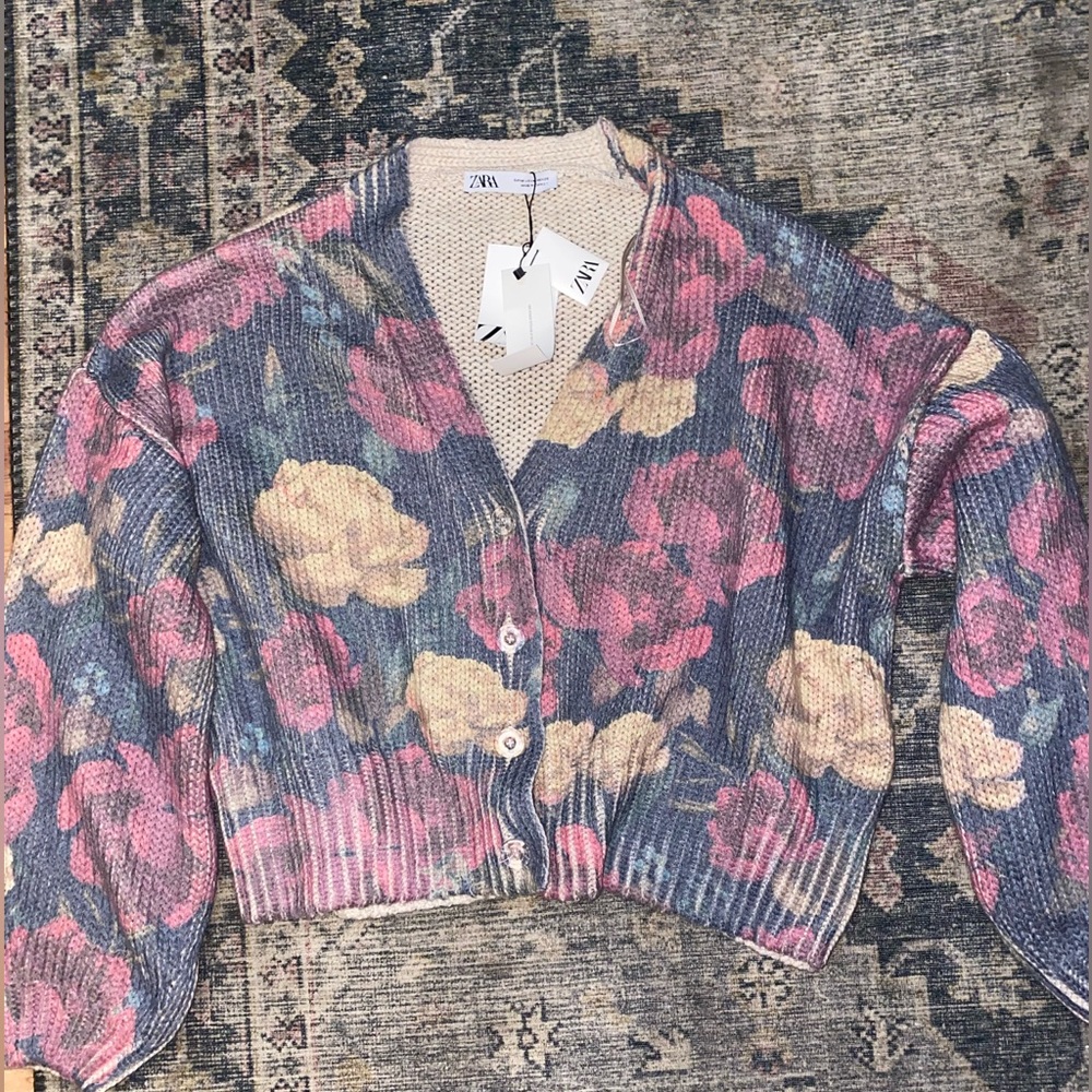 Zara sweater size M